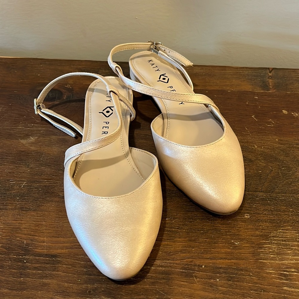 Katy Perry low heeled closed toe sandals